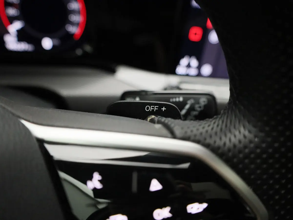 1.4 eHybrid GTE | PANORAMADAK | IQ | HUD |PARKEERSENSOREN | STOELVERWARMING |
