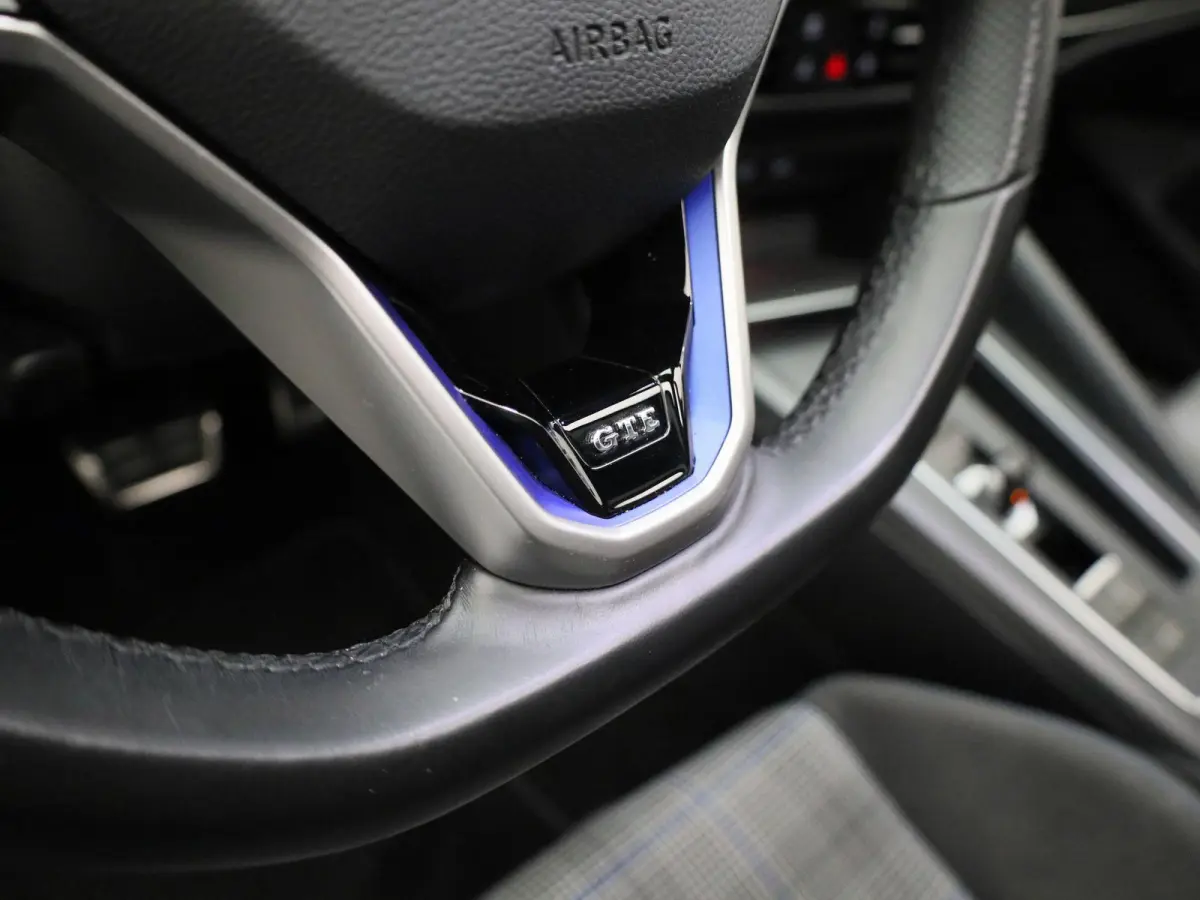 1.4 eHybrid GTE | PANORAMADAK | IQ | HUD |PARKEERSENSOREN | STOELVERWARMING |