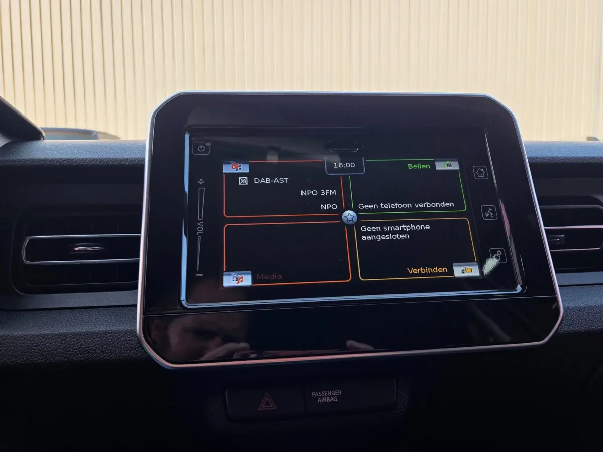 1.2 Smart Hybrid Select Camera/ LM velgen/ Carplay- Android auto/ Rijklaarprijs!