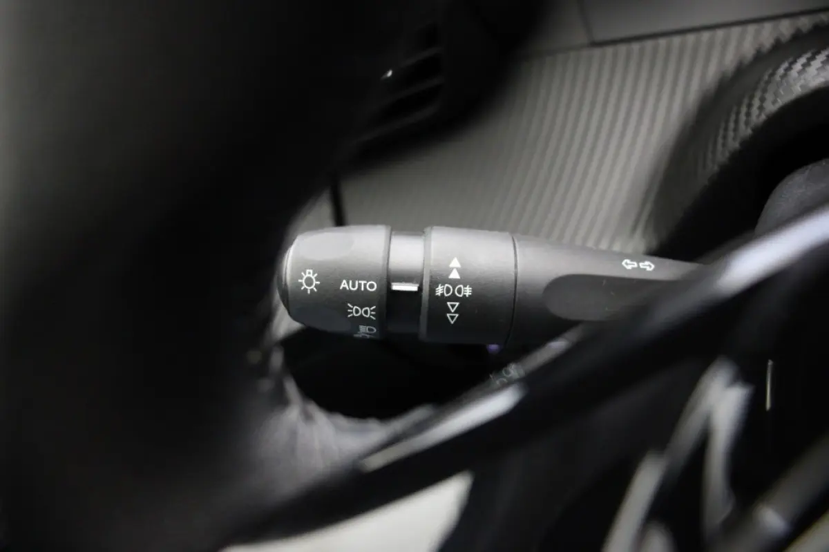 1.2 PureTech Allure Pack - Carplay, Clima, Cruise, Half Leer