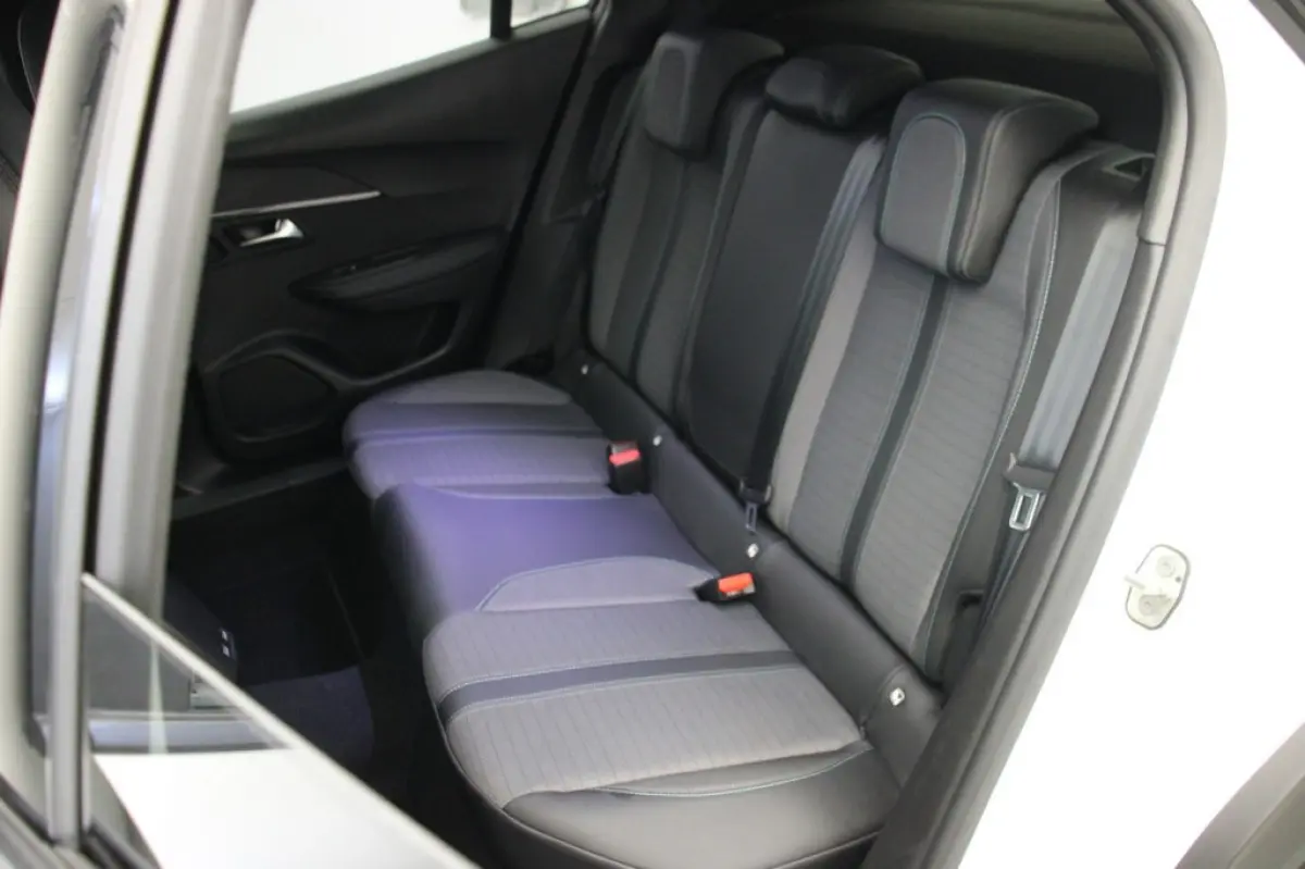 1.2 PureTech Allure Pack - Carplay, Clima, Cruise, Half Leer