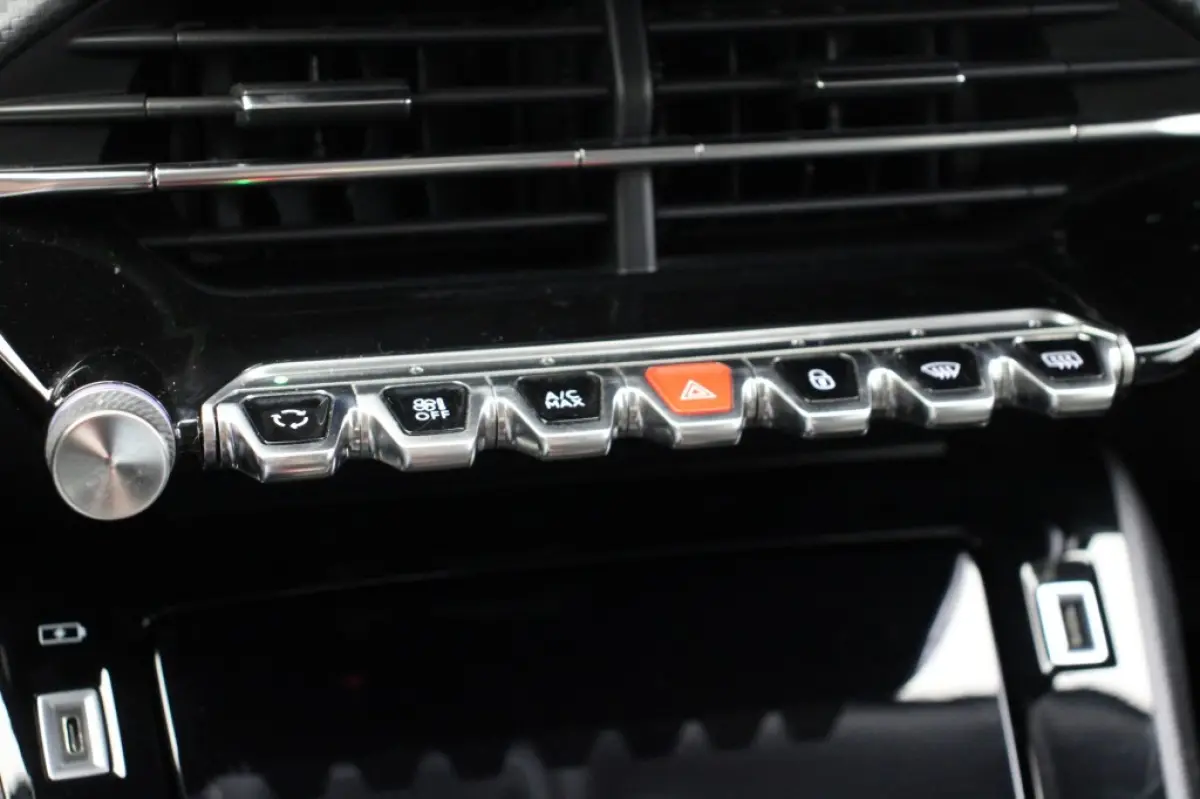 1.2 PureTech Allure Pack - Carplay, Clima, Cruise, Half Leer