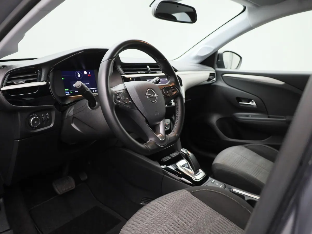 Edition 50 kWh | Cruise Control | Keyless | Climate Control | Lane Assist | Apple Carplay/Android Auto | Virtual Cockpit |