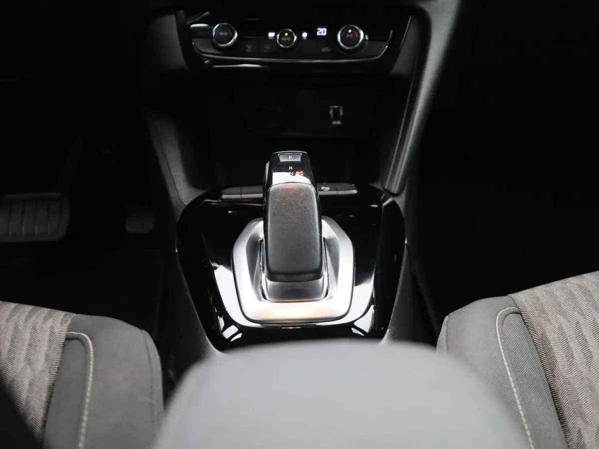 Edition 50 kWh | Cruise Control | Keyless | Climate Control | Lane Assist | Apple Carplay/Android Auto | Virtual Cockpit |