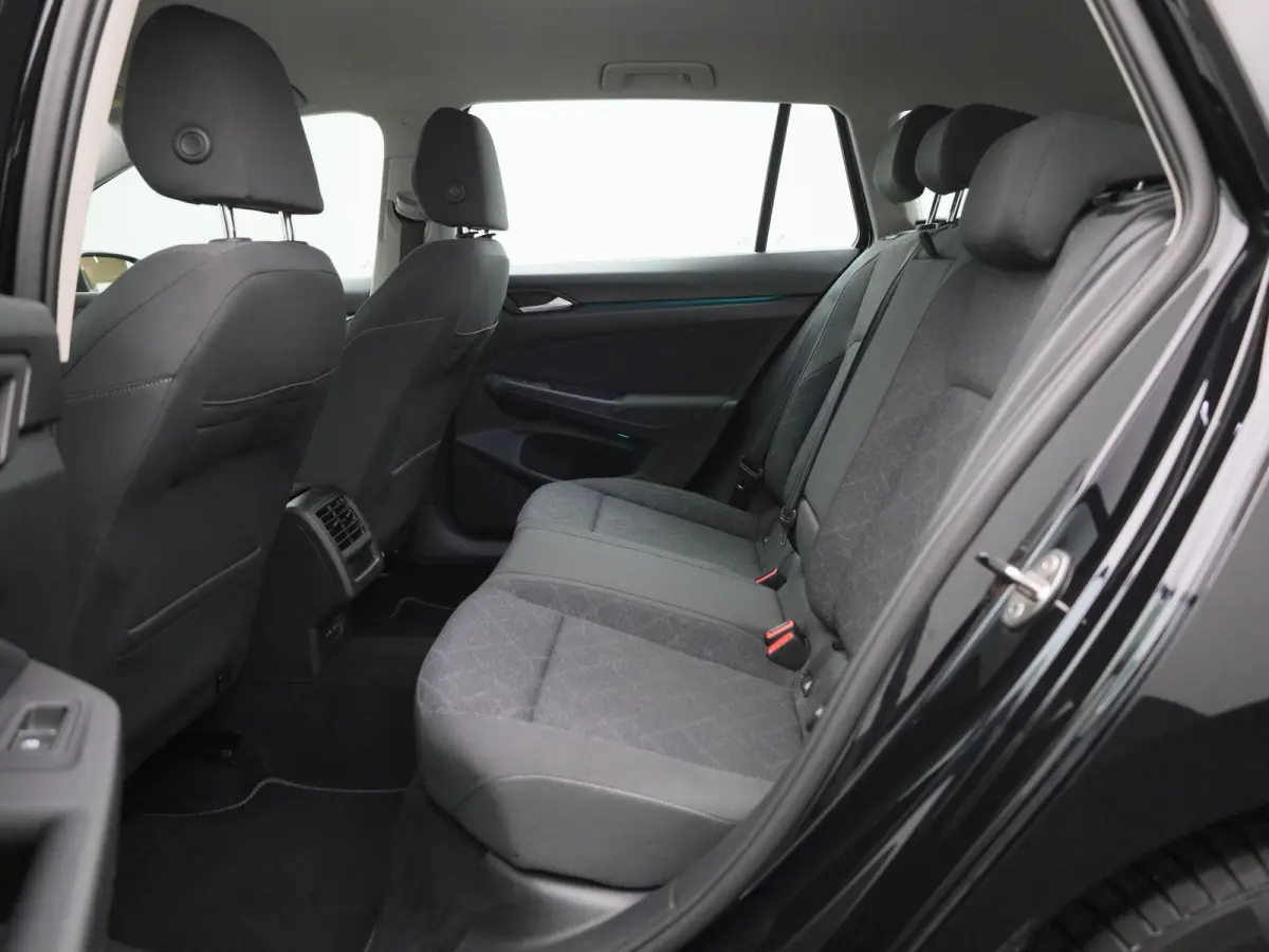 1.0 TSI Life | ACC | Stoelverwarming | Keyless | Climate Control | Apple Carplay/Android Auto | Virtual Cockpit |