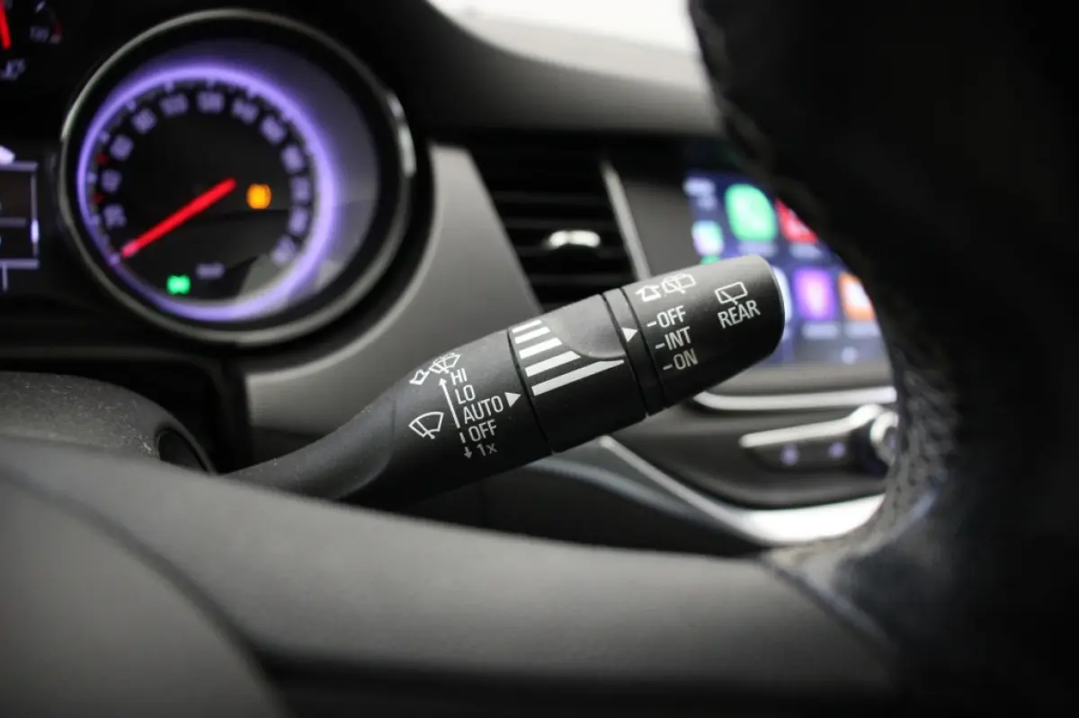 1.0 Edition - Carplay, Cruise