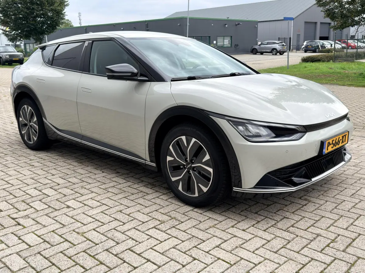 Plus 77.4 kWh 1e eig|Dealer OH|Warmetpomp|Apple Carplay|