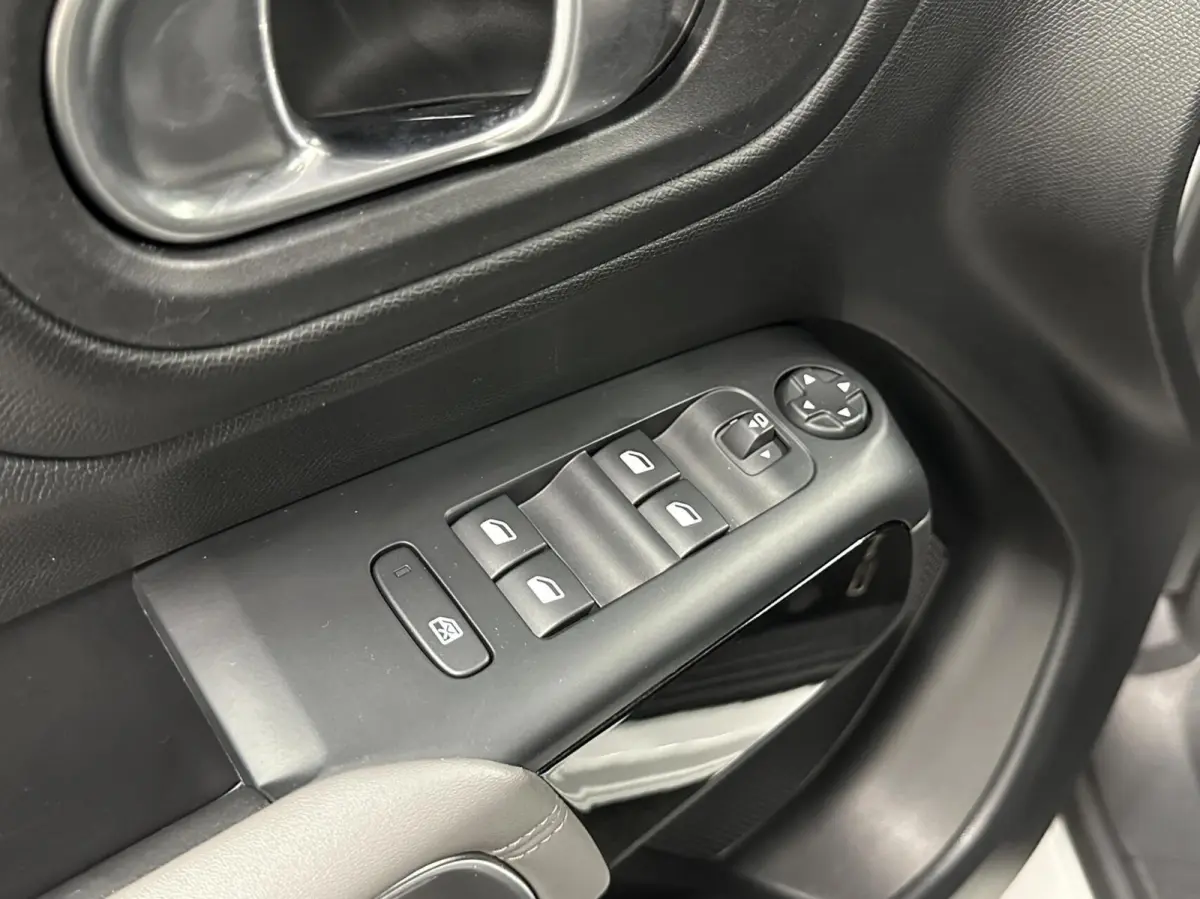 1.2 PureTech Business TREKHAAK CAMERA NAVI CARPLAY ECC LM CRUISE.