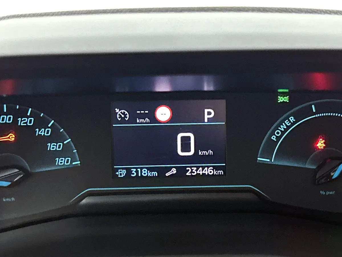 EV Allure 50 kWh 136pk | Lage kilometerstand | Navigatie | Achteruitrijcamera | Stoelverwarming | Climate Control | Cruise Control | Parkeersensoren | Stof/kunstleder | Keyless start | Apple