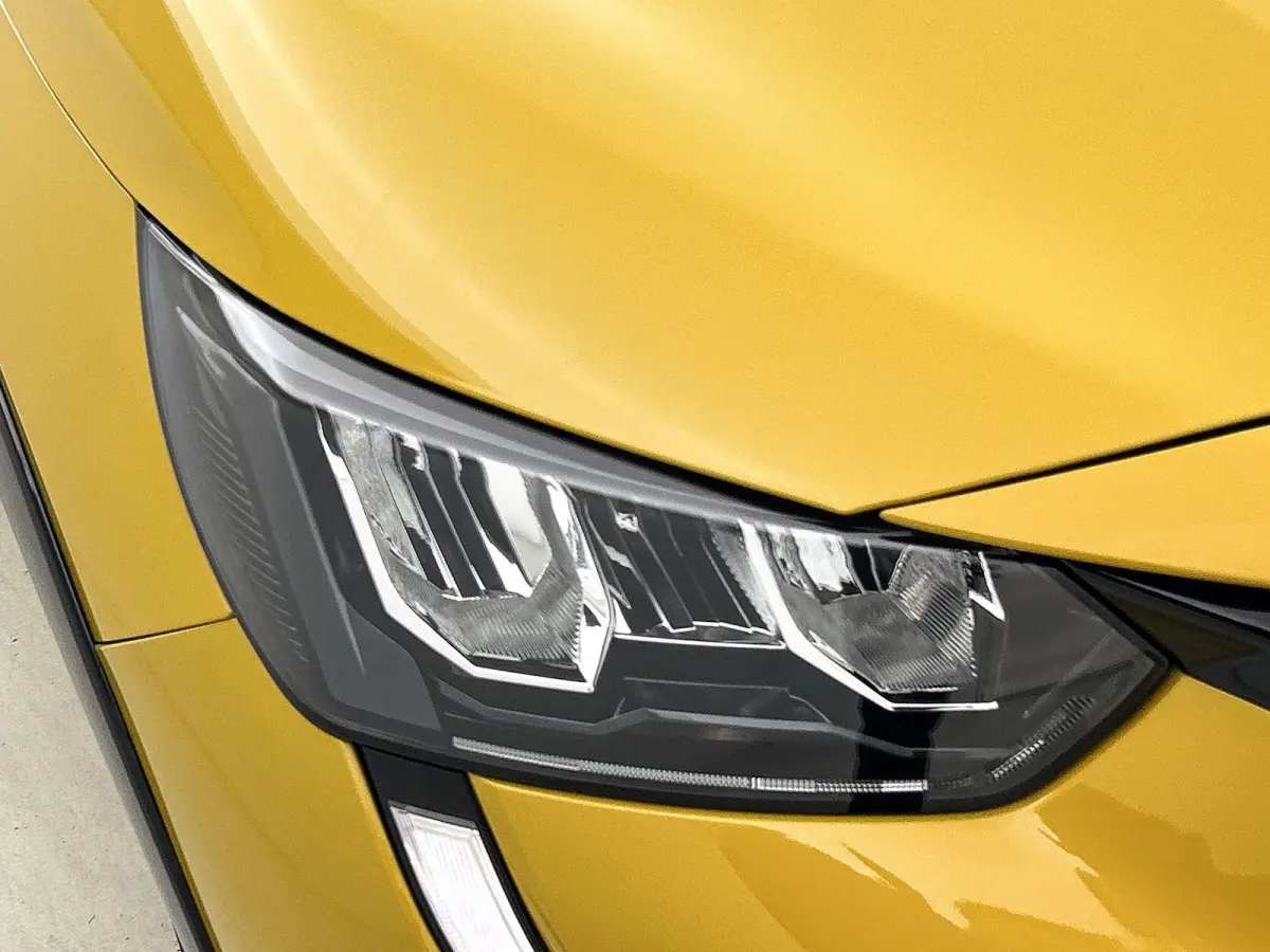 EV Allure 50 kWh 136pk | Lage kilometerstand | Navigatie | Achteruitrijcamera | Stoelverwarming | Climate Control | Cruise Control | Parkeersensoren | Stof/kunstleder | Keyless start | Apple