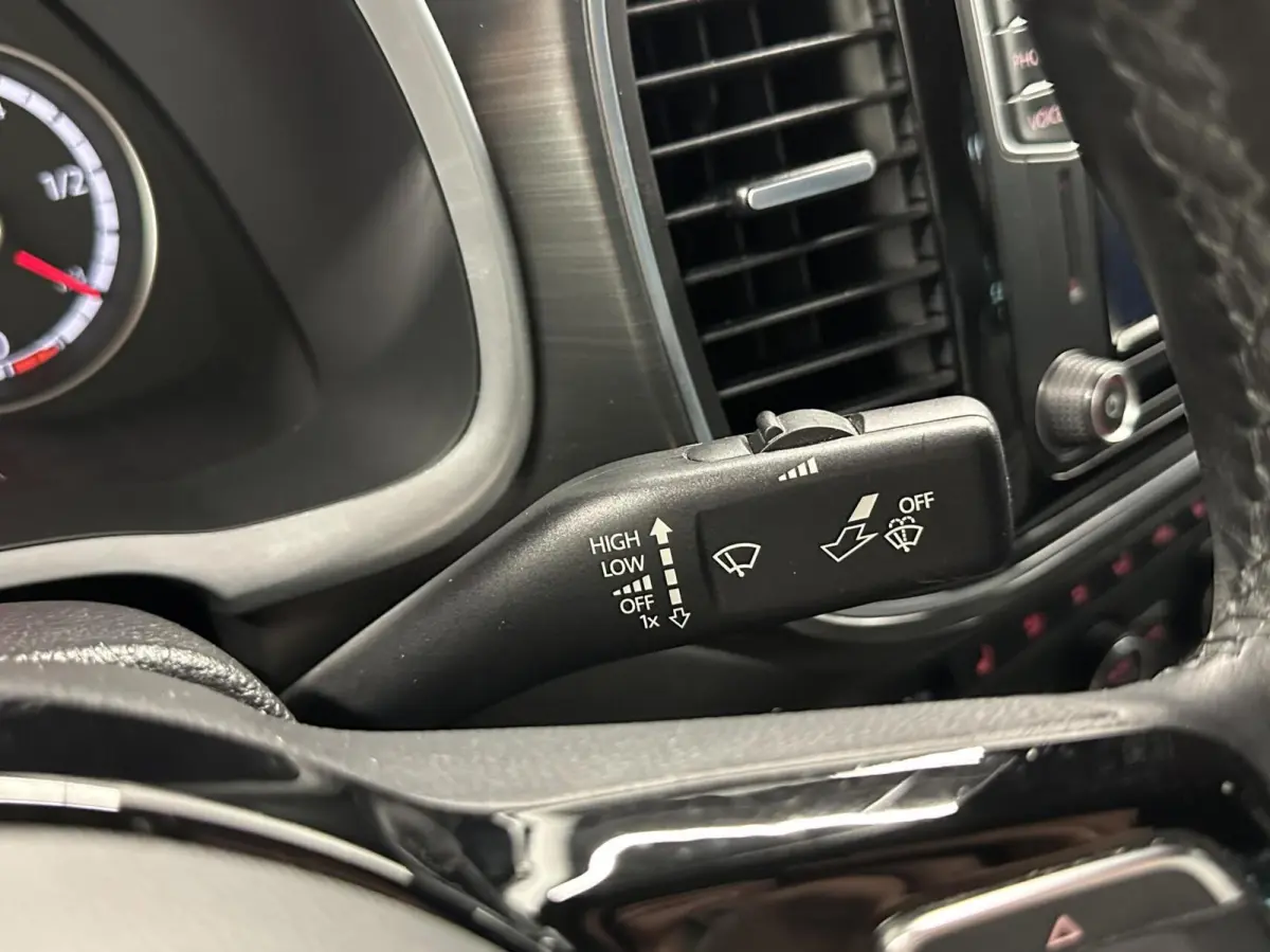 1.2 TSI Exclusive Series LEER NAVI CRUISE LM STOELVERWARMING.