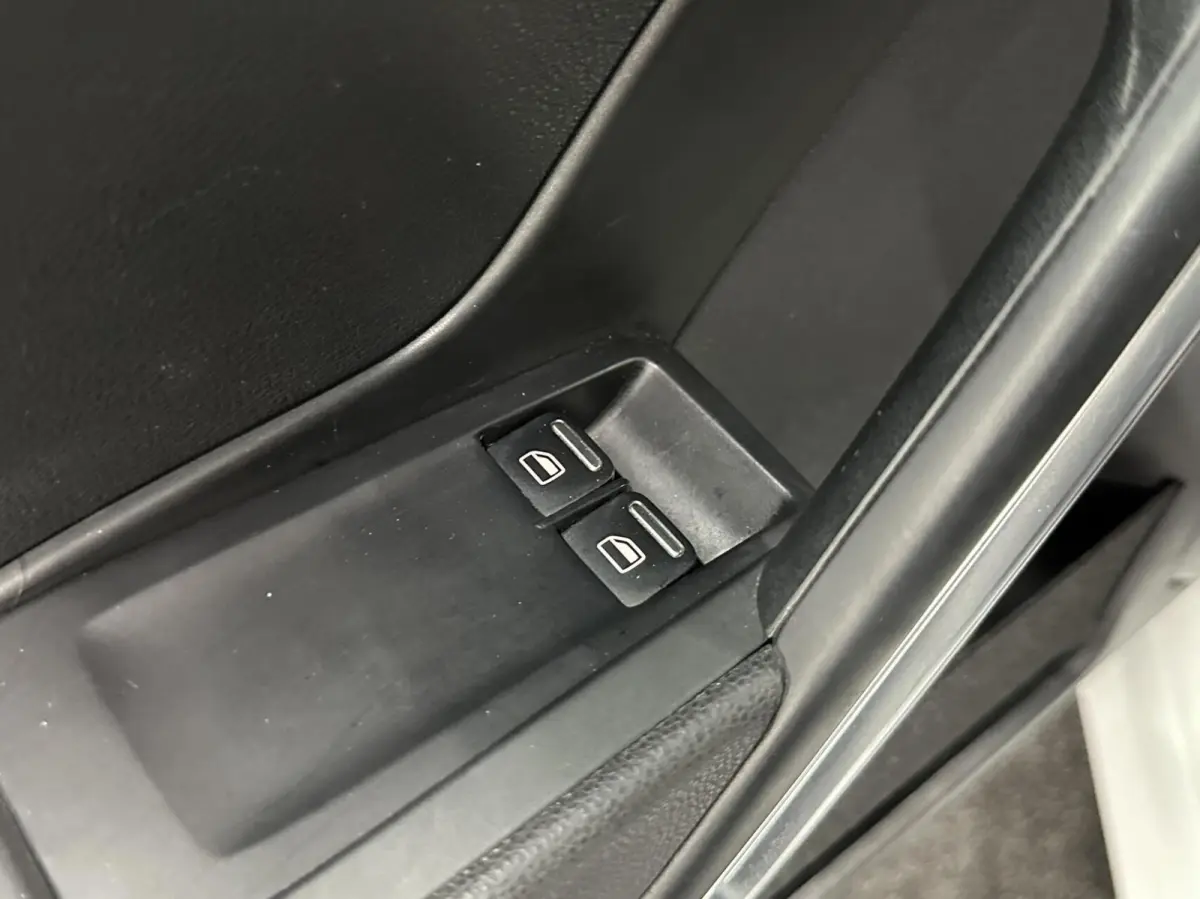 1.2 TSI Exclusive Series LEER NAVI CRUISE LM STOELVERWARMING.