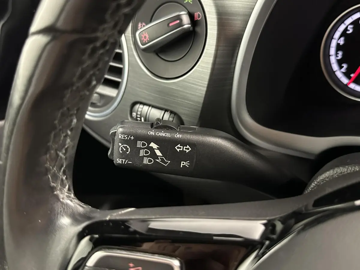 1.2 TSI Exclusive Series LEER NAVI CRUISE LM STOELVERWARMING.