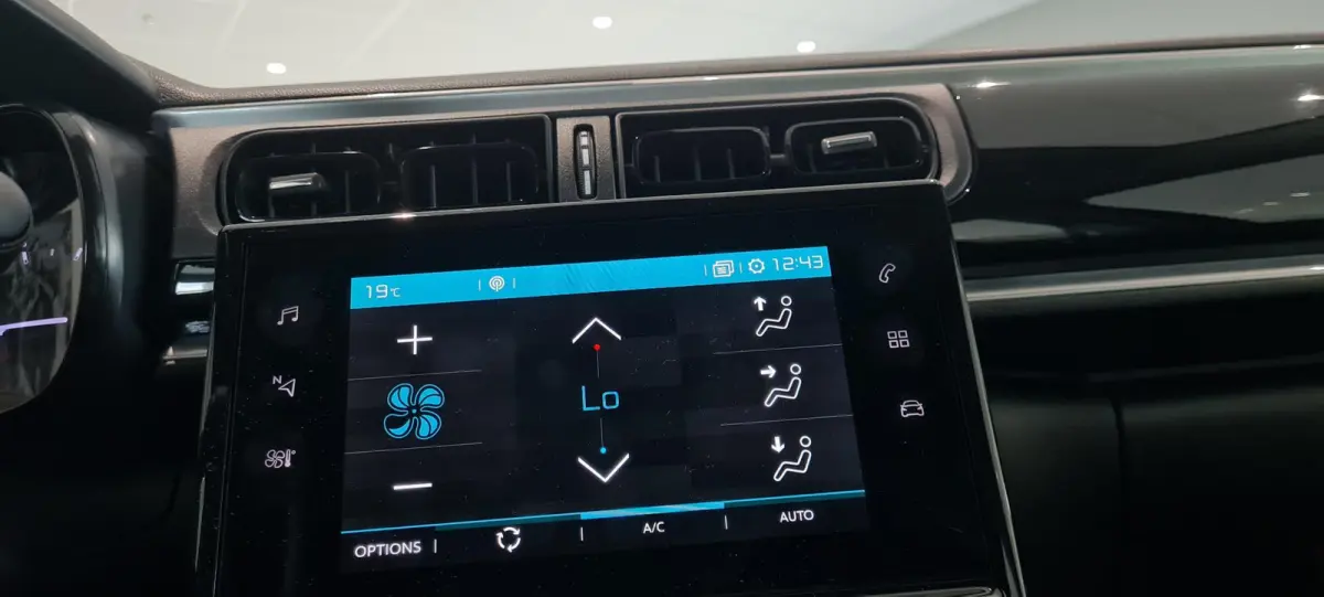 1.2 You | Stoelverwarming! | Navigatie | Apple Carplay/Android Auto