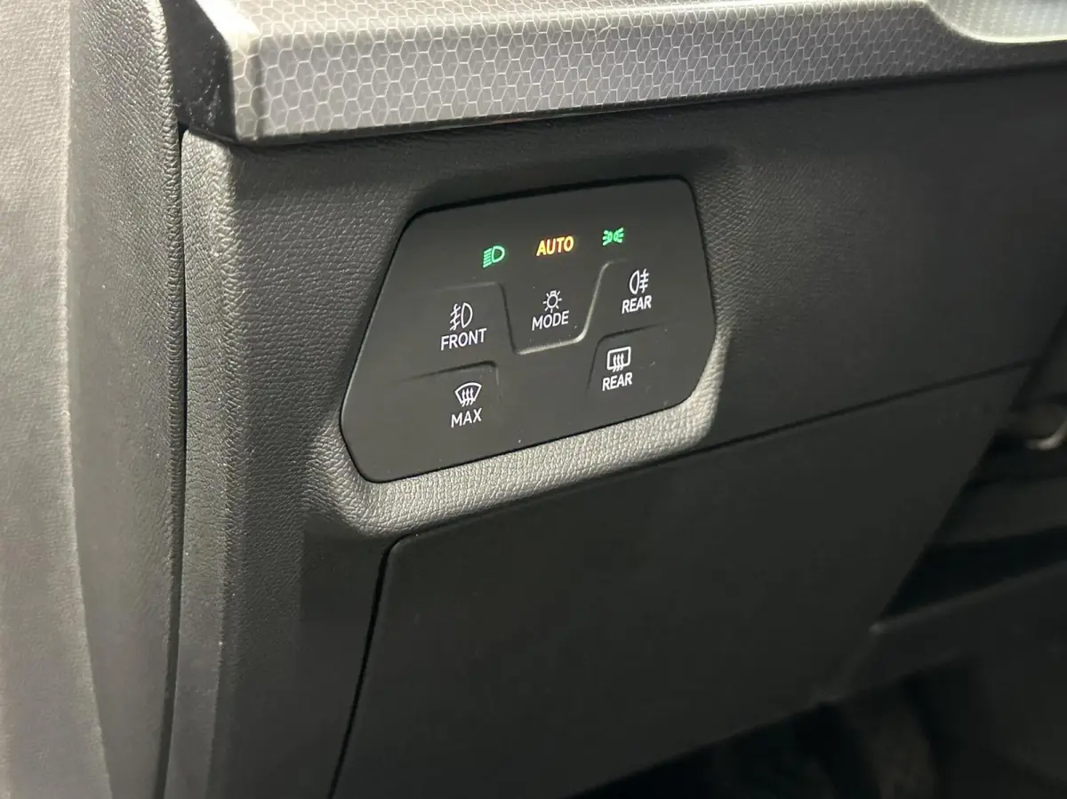 1.0 TSI Reference TREKHAAK CARPLAY CAMERA NAVI ADAPTIEF CRUISE.