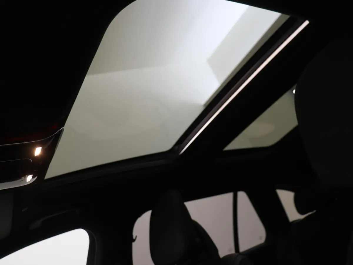300 e AMG Line /Panoramadak /360 Camera /Rijassistentie Plus /Memory /19 Inch