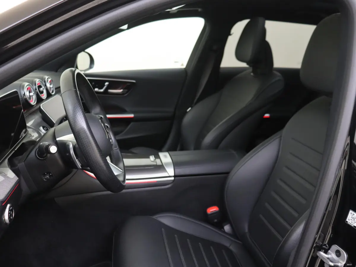 300 e AMG Line /Panoramadak /360 Camera /Rijassistentie Plus /Memory /19 Inch