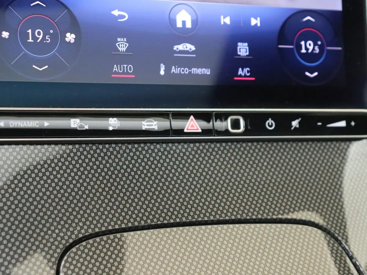 300 e AMG Line /Panoramadak /360 Camera /Rijassistentie Plus /Memory /19 Inch