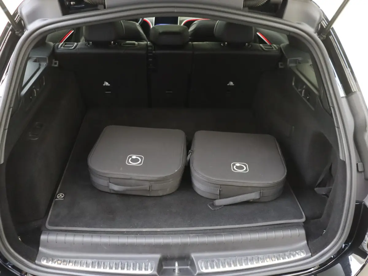 300 e AMG Line /Panoramadak /360 Camera /Rijassistentie Plus /Memory /19 Inch