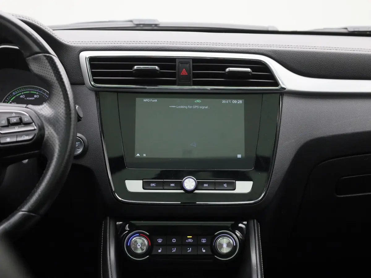 MG Luxury 45 kWh | PANO | ACC | CAMERA | Elektr. stoelverstelling | Stoelverwarming | Lane Assist | Keyless | Carplay |
