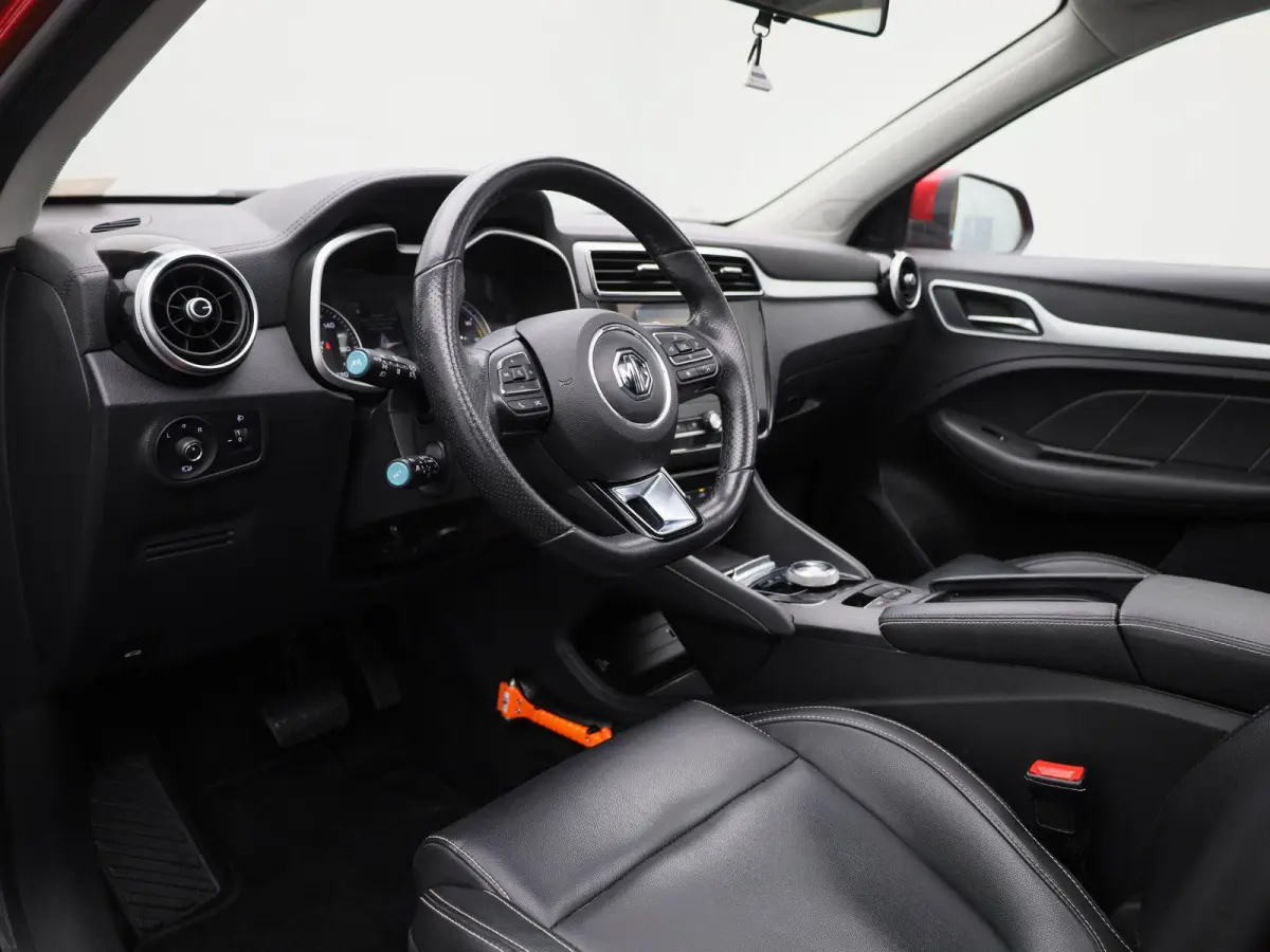 MG Luxury 45 kWh | PANO | ACC | CAMERA | Elektr. stoelverstelling | Stoelverwarming | Lane Assist | Keyless | Carplay |