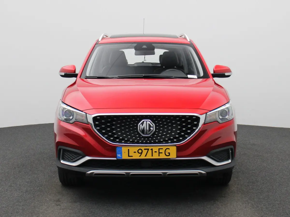 MG Luxury 45 kWh | PANO | ACC | CAMERA | Elektr. stoelverstelling | Stoelverwarming | Lane Assist | Keyless | Carplay |