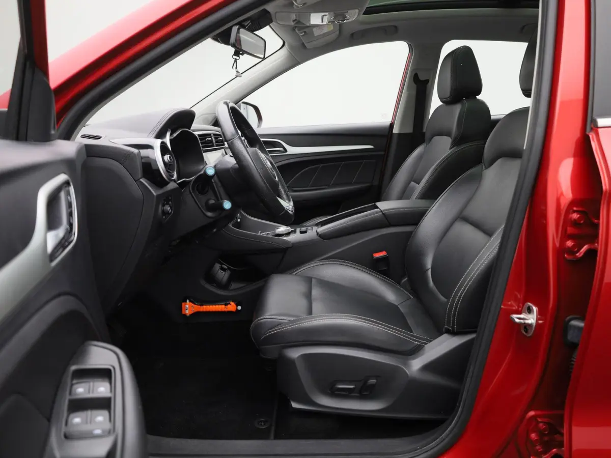 MG Luxury 45 kWh | PANO | ACC | CAMERA | Elektr. stoelverstelling | Stoelverwarming | Lane Assist | Keyless | Carplay |