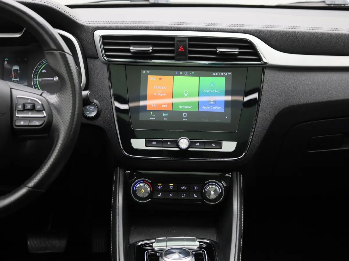 MG Luxury 45 kWh | PANO | ACC | CAMERA | Elekt. Stoelverstelling | Stoelverwarming| Lane Assist | Keyless | Carplay |