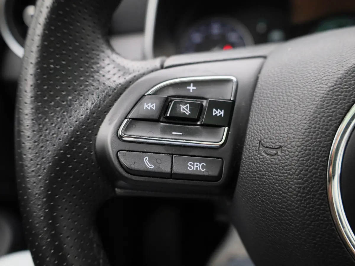MG Luxury 45 kWh | PANO | ACC | CAMERA | Elekt. Stoelverstelling | Stoelverwarming| Lane Assist | Keyless | Carplay |