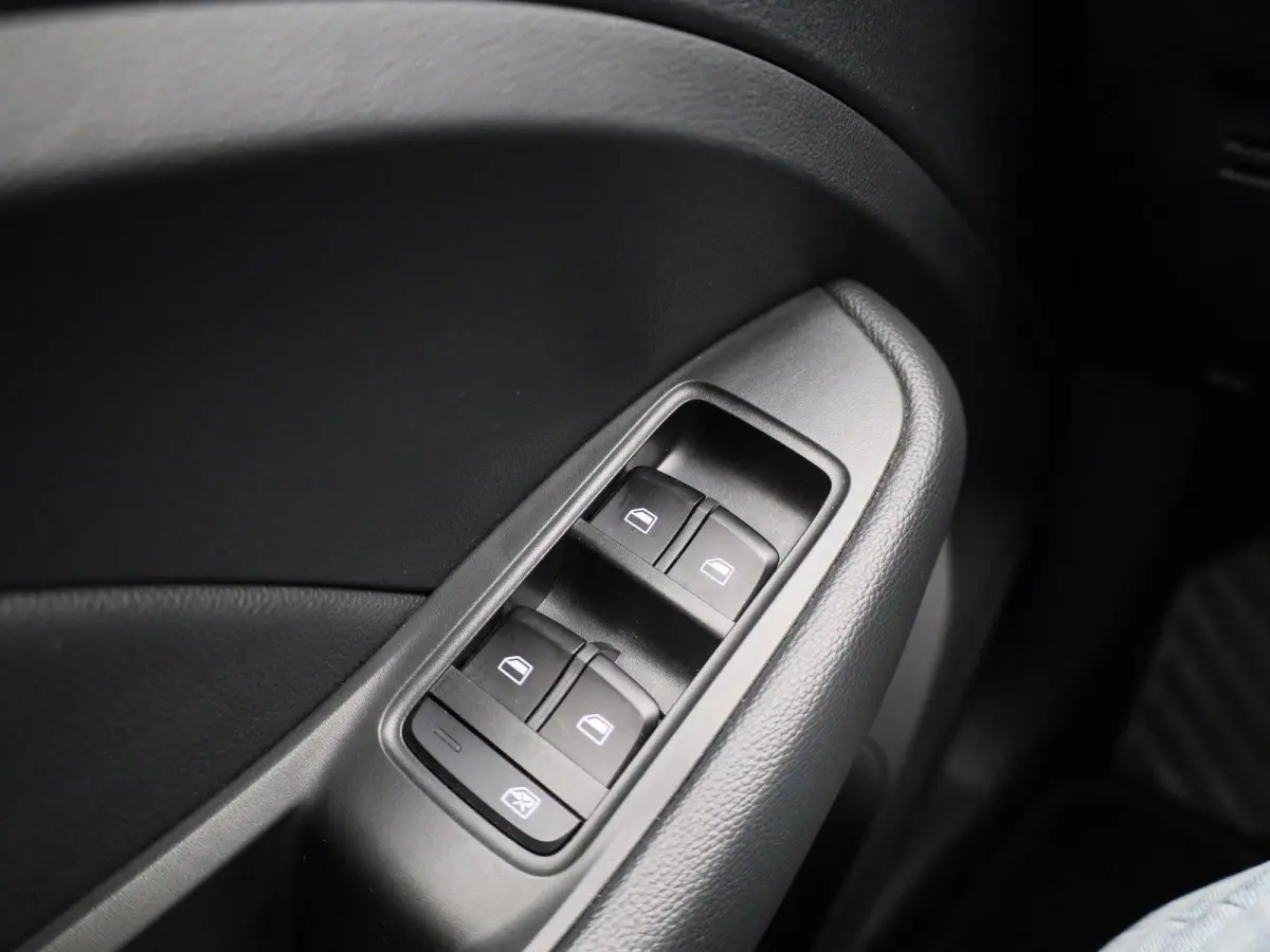 MG Luxury 45 kWh | PANO | ACC | CAMERA | Elekt. Stoelverstelling | Stoelverwarming| Lane Assist | Keyless | Carplay |