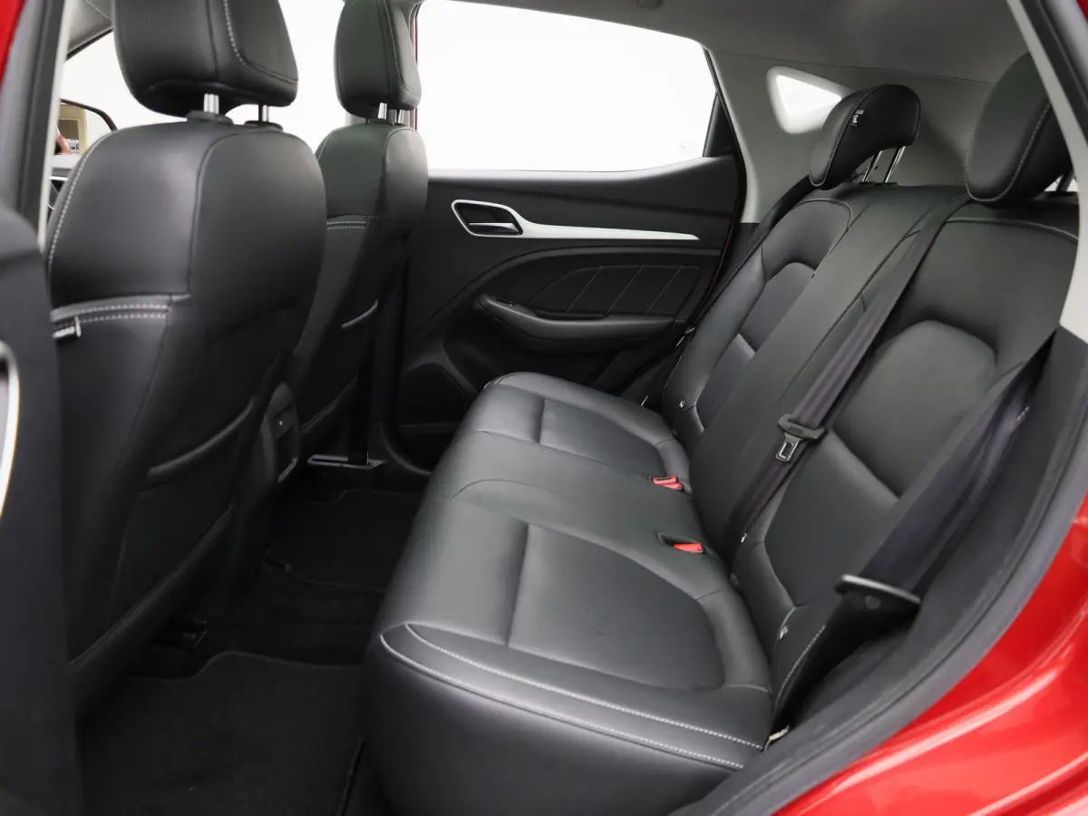 MG Luxury 45 kWh | PANO | ACC | CAMERA | Elekt. Stoelverstelling | Stoelverwarming| Lane Assist | Keyless | Carplay |
