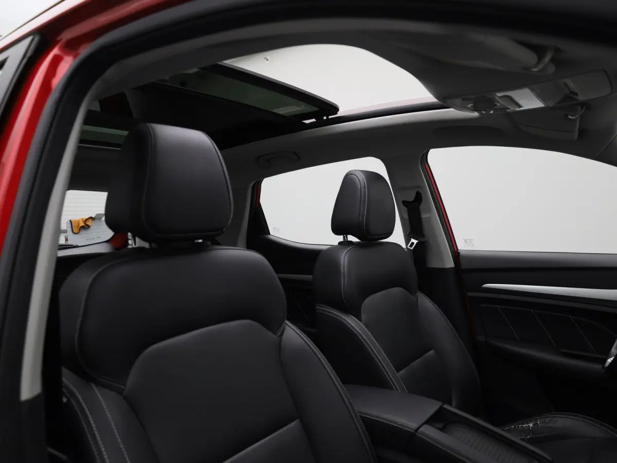 MG Luxury 45 kWh | PANO | ACC | CAMERA | Elekt. Stoelverstelling | Stoelverwarming| Lane Assist | Keyless | Carplay |