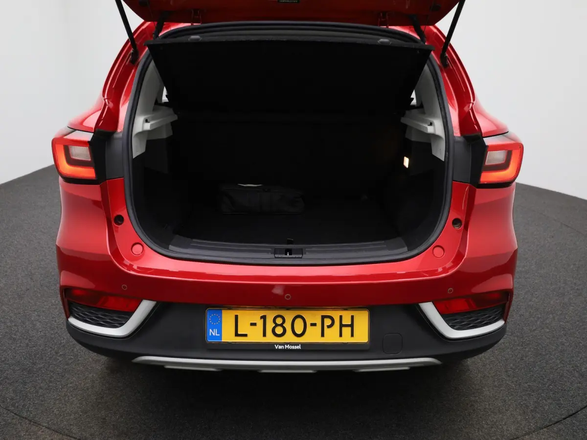 MG Luxury 45 kWh | PANO | ACC | CAMERA | Elekt. Stoelverstelling | Stoelverwarming| Lane Assist | Keyless | Carplay |