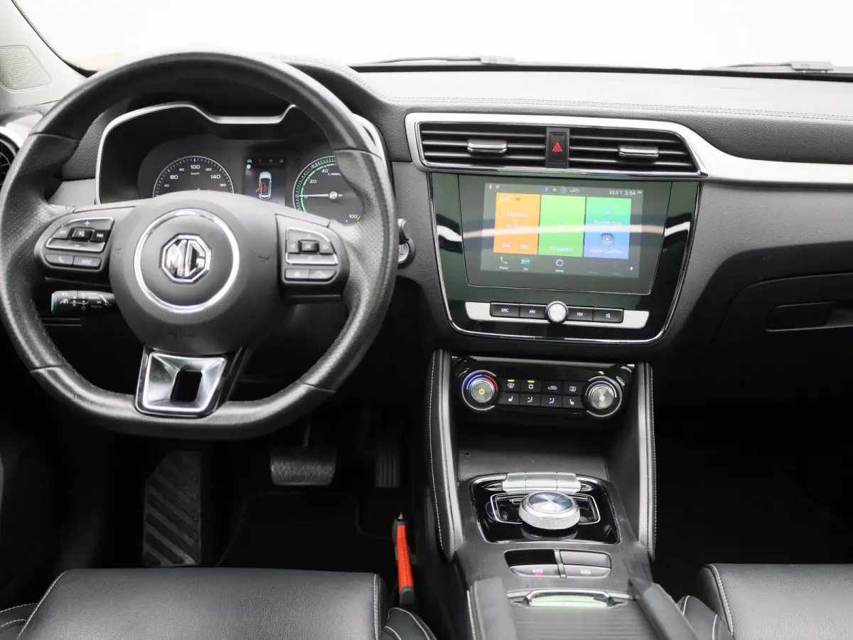 MG Luxury 45 kWh | PANO | ACC | CAMERA | Elekt. Stoelverstelling | Stoelverwarming| Lane Assist | Keyless | Carplay |
