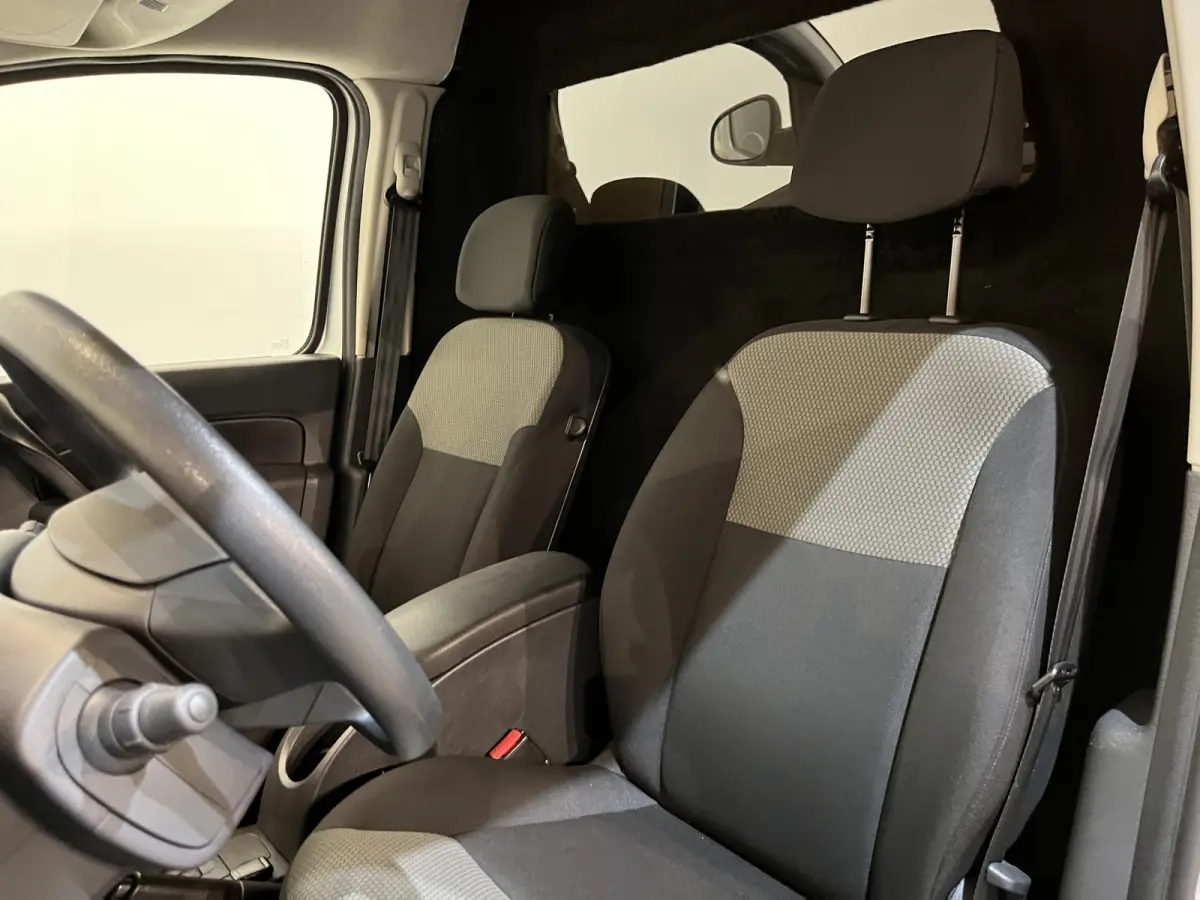 Z.E. Maxi Incl. Accu 33 KWH Automaat / 100% Elektrisch / Airco / PDC / Cruise Control / Trekhaak / 10.200 KM !!