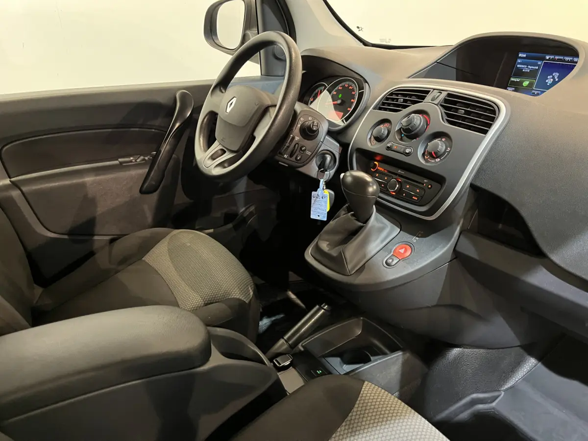 Z.E. Maxi Incl. Accu 33 KWH Automaat / 100% Elektrisch / Airco / PDC / Cruise Control / Trekhaak / 10.200 KM !!