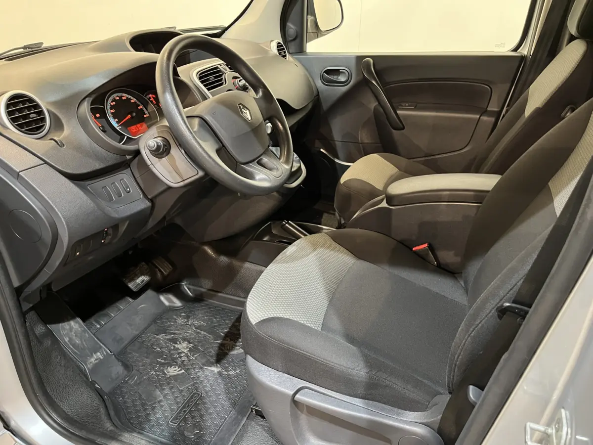 Z.E. Maxi Incl. Accu 33 KWH Automaat / 100% Elektrisch / Airco / PDC / Cruise Control / Trekhaak / 10.200 KM !!