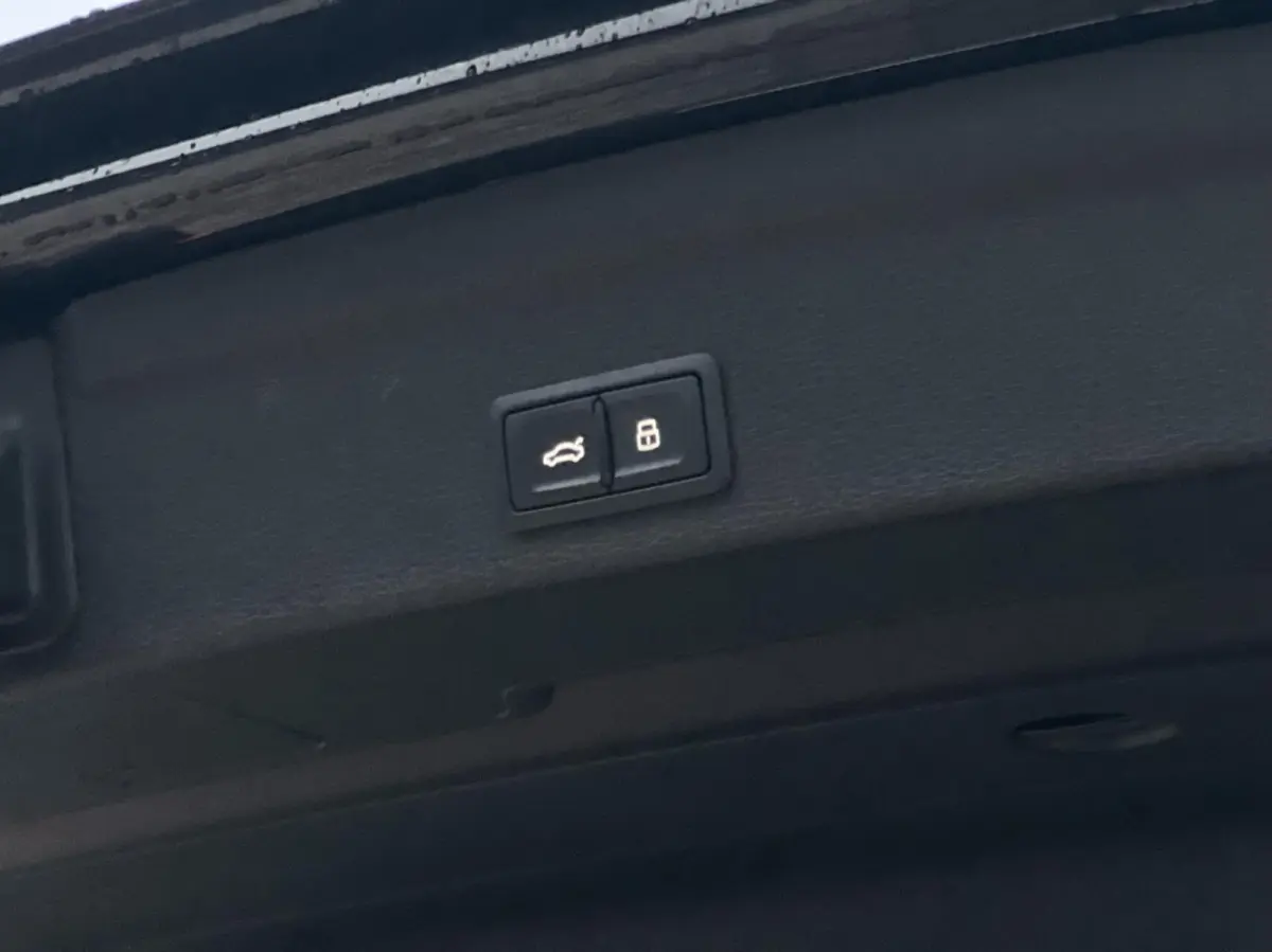 45 TFSI e 3 x S-Line|Sonos|Keyless|Dodehoek|Camera|Elektris.Kofferklep|