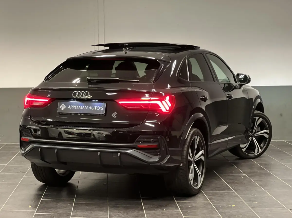 45 TFSI e 3 x S-Line|Sonos|Keyless|Dodehoek|Camera|Elektris.Kofferklep|