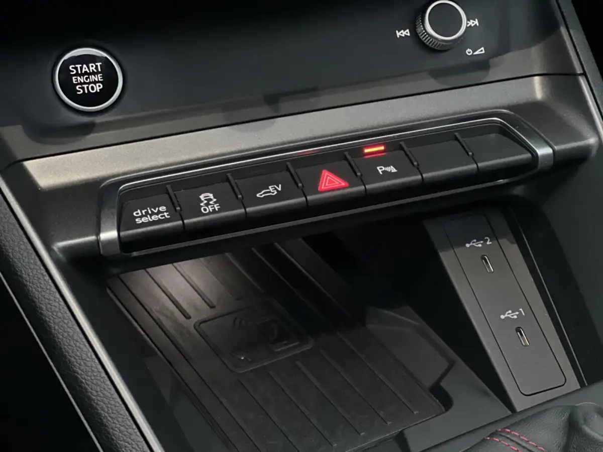 45 TFSI e 3 x S-Line|Sonos|Keyless|Dodehoek|Camera|Elektris.Kofferklep|