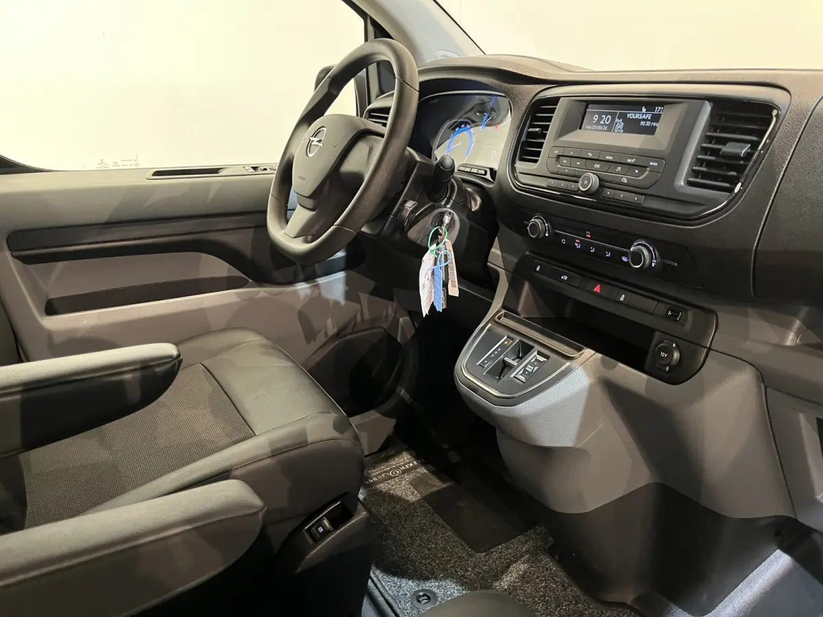L2H1 Edition 50 kWh / 100% Elektrisch !! / Airco / Cruise Control / PDC / 44.250 KM !!