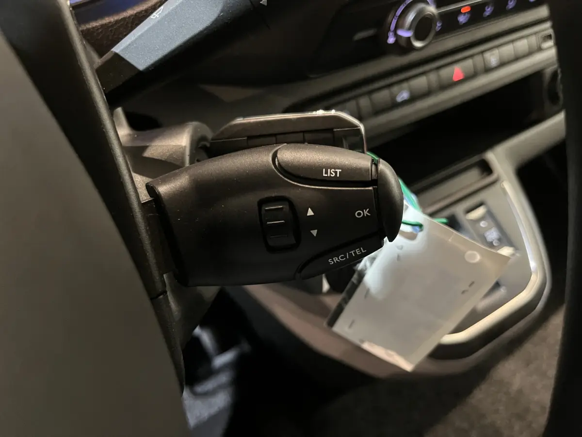 L2H1 Edition 50 kWh / 100% Elektrisch !! / Airco / Cruise Control / PDC / 44.250 KM !!
