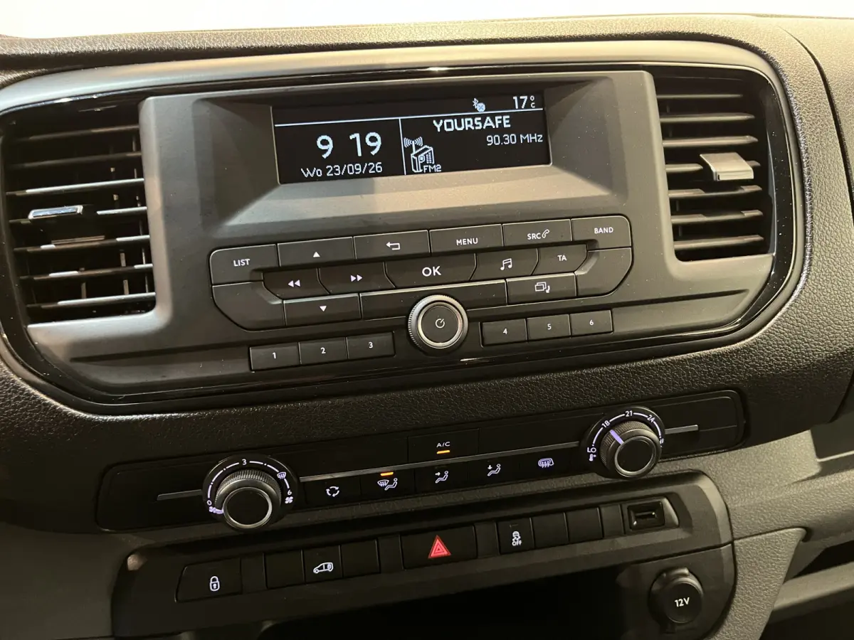 L2H1 Edition 50 kWh / 100% Elektrisch !! / Airco / Cruise Control / PDC / 44.250 KM !!