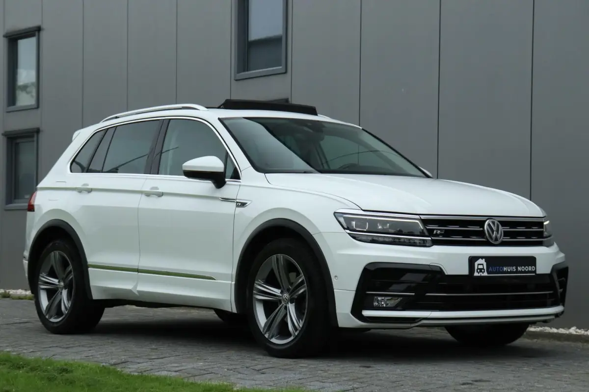 1.5 TSI / R-Line / DSG / 150PK / LED / Pano / Camera / Virtual Cockpit / Trekhaak / 19"!