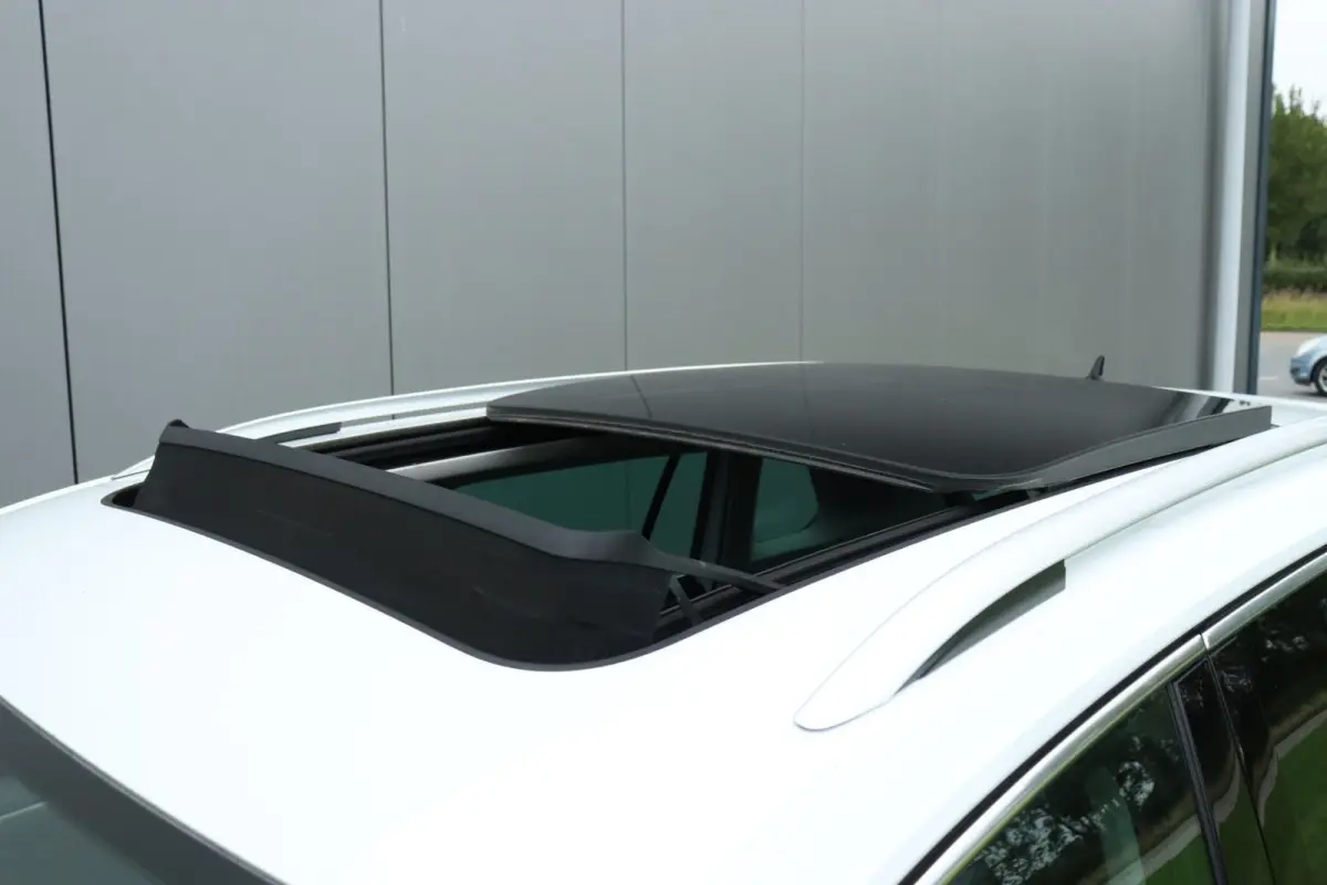 1.5 TSI / R-Line / DSG / 150PK / LED / Pano / Camera / Virtual Cockpit / Trekhaak / 19"!