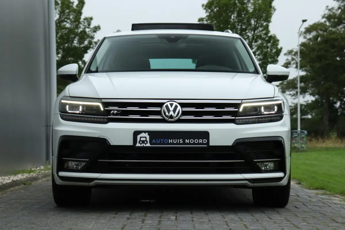 1.5 TSI / R-Line / DSG / 150PK / LED / Pano / Camera / Virtual Cockpit / Trekhaak / 19"!