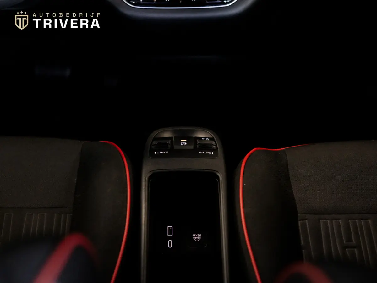 RED 24 kWh l SoH 93% l CAMERA l 1ste eigenaar l CARPLAY l LMV l BTW auto l Zeer lage km's l als nieuw