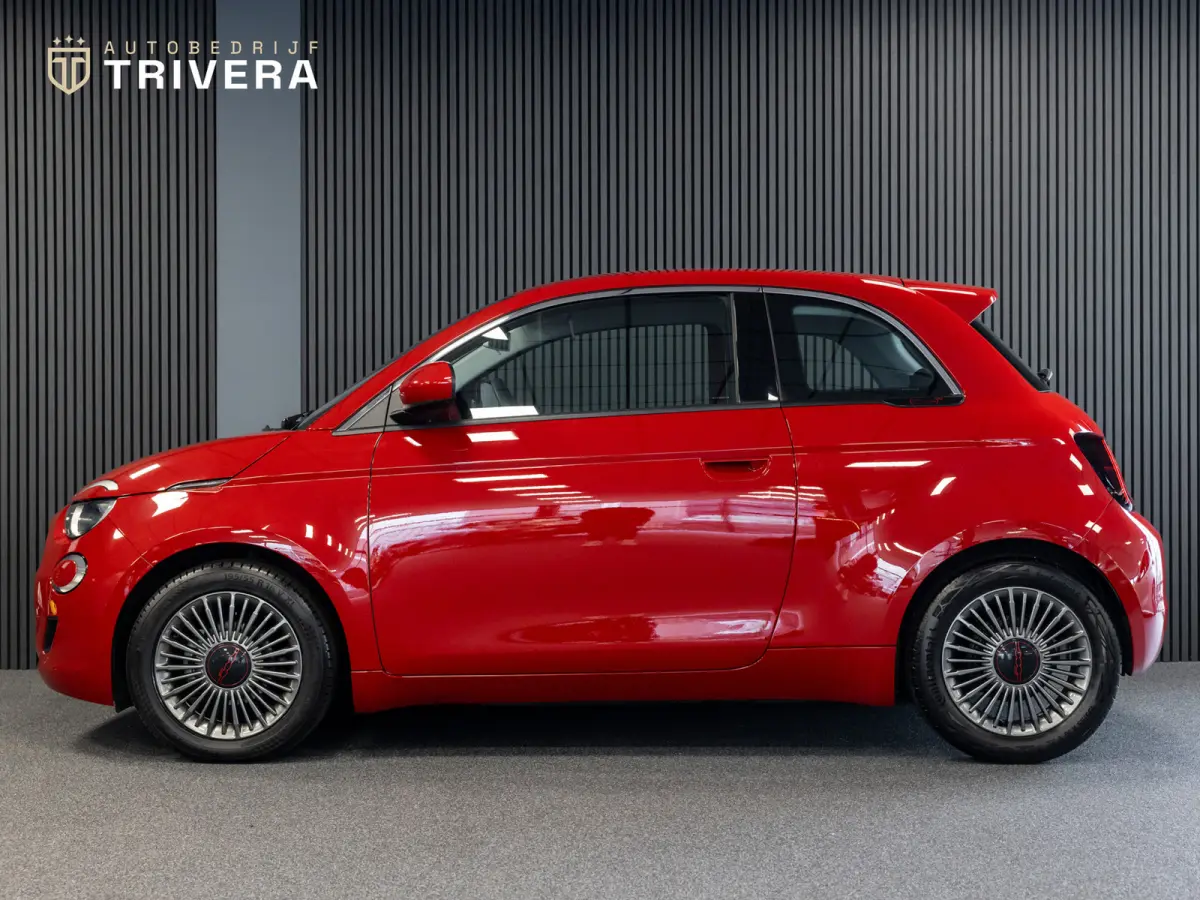 RED 24 kWh l SoH 93% l CAMERA l 1ste eigenaar l CARPLAY l LMV l BTW auto l Zeer lage km's l als nieuw