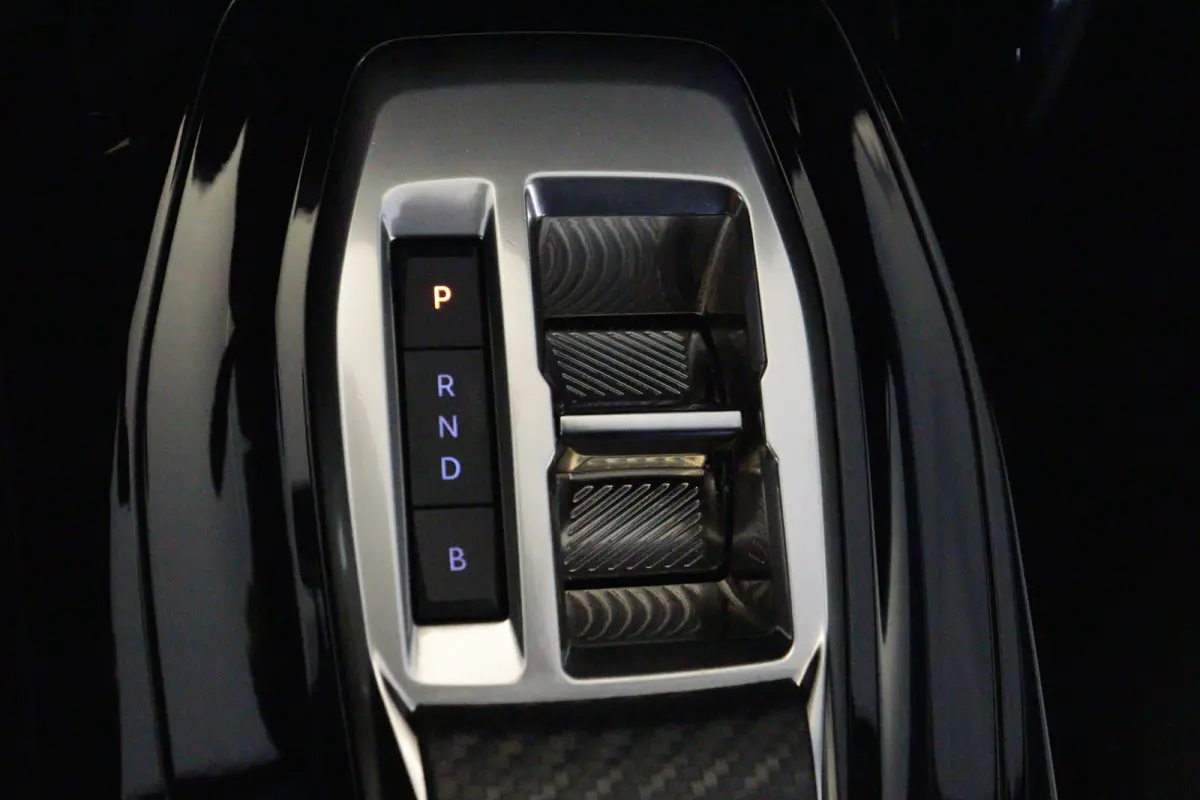 EV Allure 54 kWh | APPCONNECT | PDC V+A | CRUISE | LMV17" | LED |