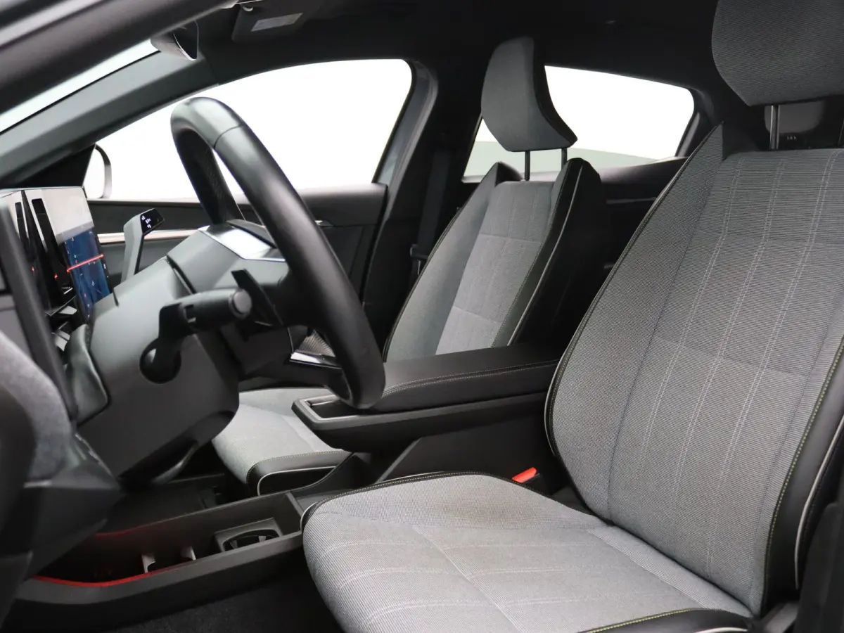 EV60 Optimum Charge Techno Apple Carplay/Android Auto | Climate
